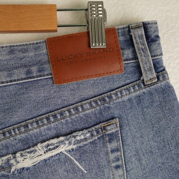 Lucky Brand Mid Rise Boyfriend Denim Shorts 12/31 Floral Heart Embroidery - Picture 7 of 13